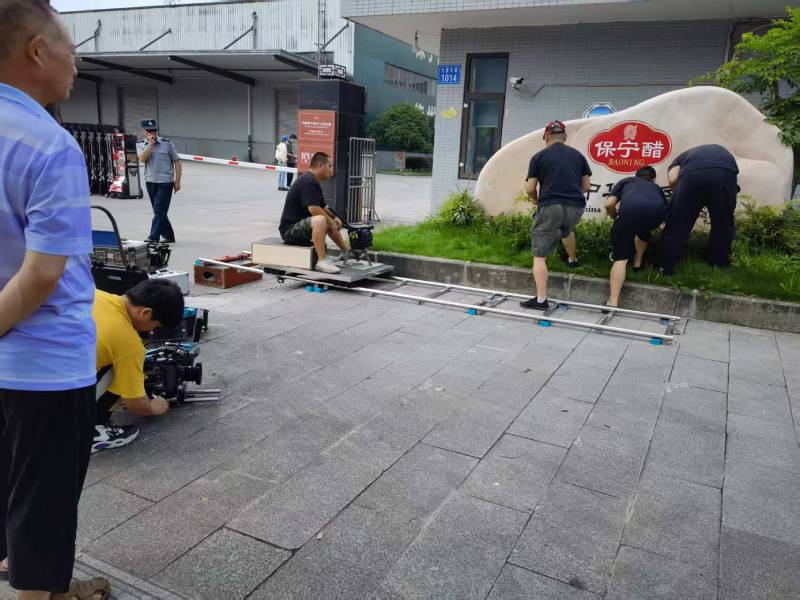 广元广告片拍摄公司核心优势：全流程服务，让品牌广告片省心更出彩